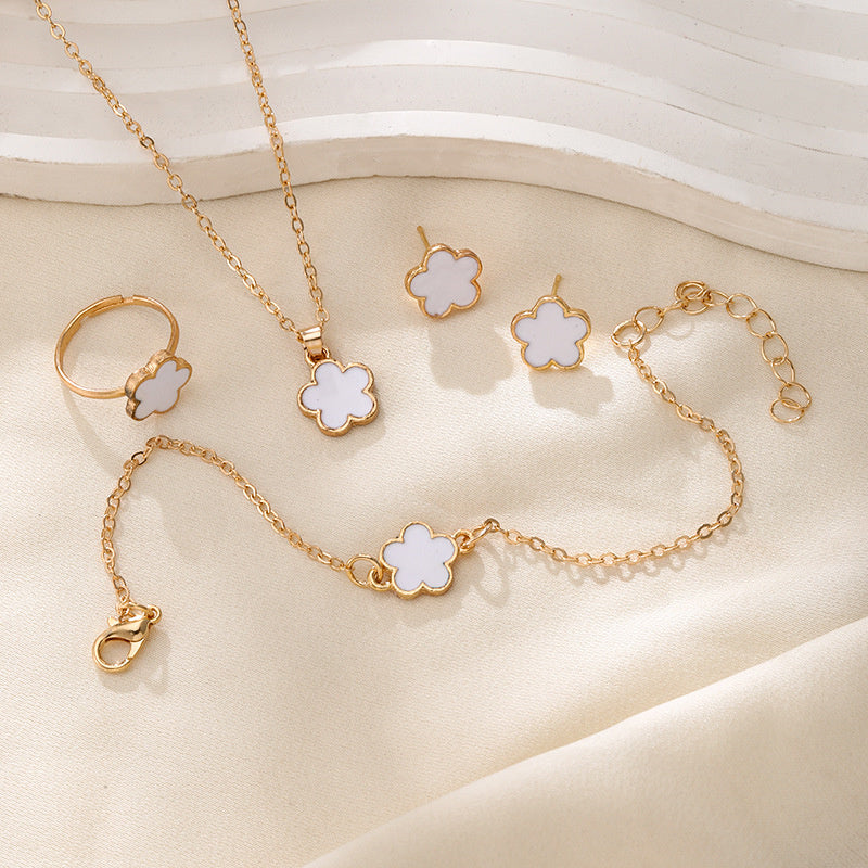 5 Flower Pendant Set