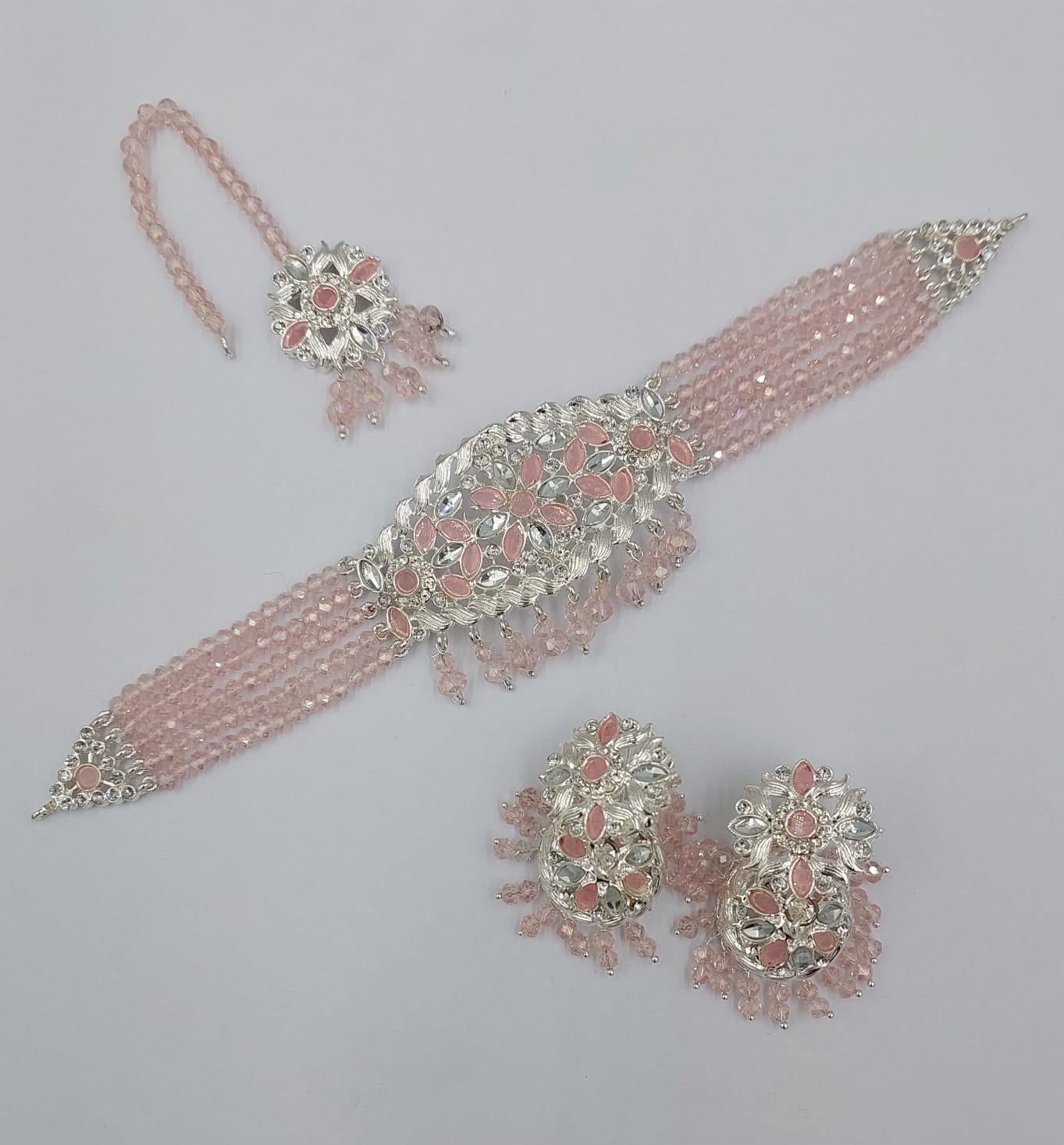 choker set